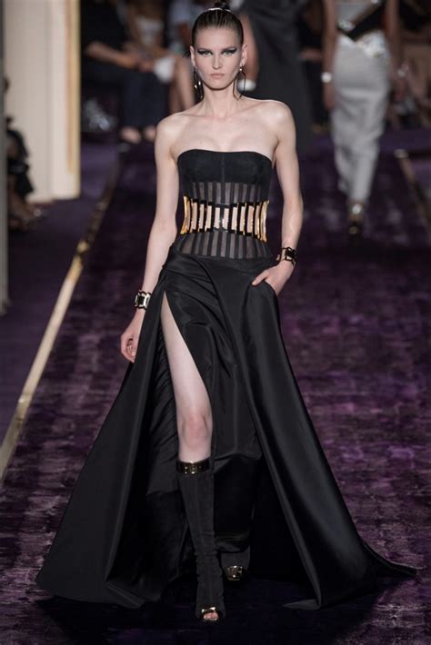 Atelier Versace Fall 2014 Couture Fashion Show 